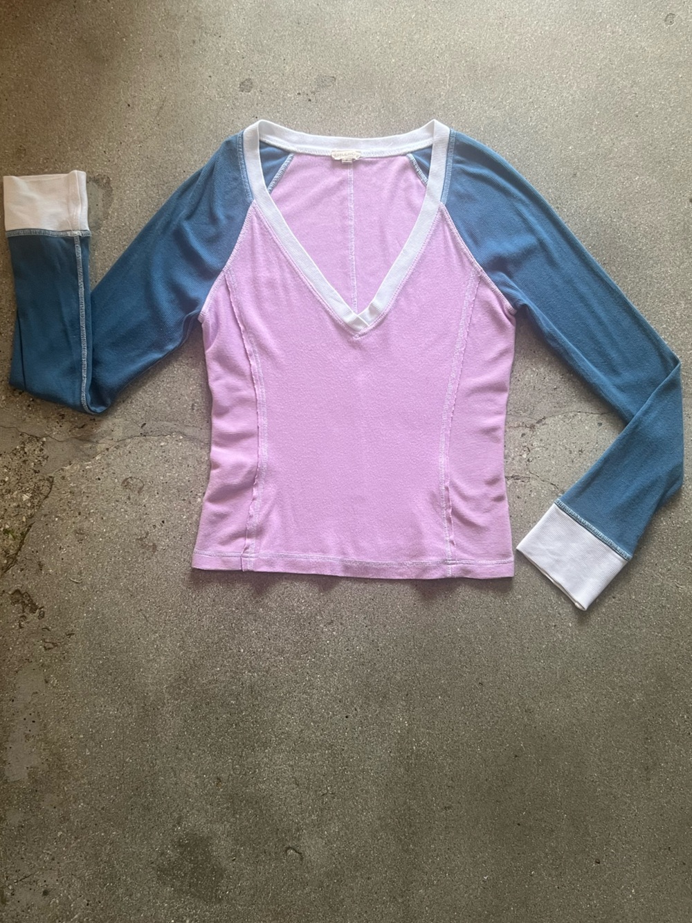 Women’s V-Neck Long Sleeve Top in Pink and Blue